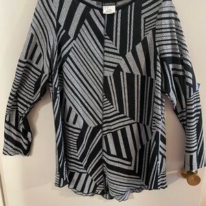 Lasania Black and Gray Women's Top